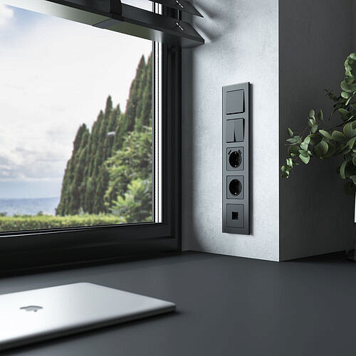 Рамка на 5 постов Senso Werkel W0053108 (Стекло матовое, черный soft-touch)