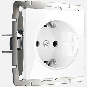 Розетка влагозащищенная с заземлением и шторками Werkel W1171101 Белый глянцевый