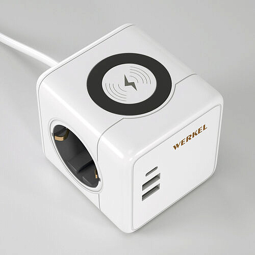 Розеточный блок 3-местный + 3 USB + беспроводная зарядка W6513501 Белый